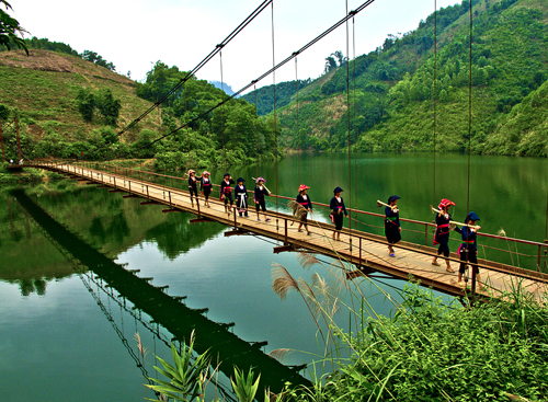 Hồ Ly- Phú Thọ điểm trốn tuyệt đẹp cho giới trẻ - hotel24h.com.vn